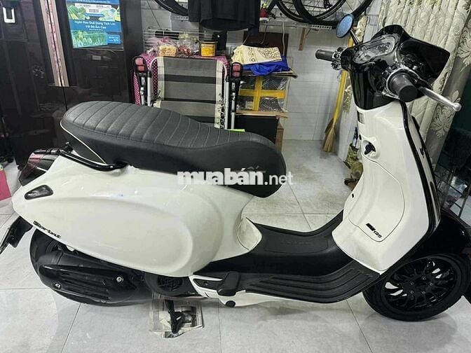 Vespa Trắng