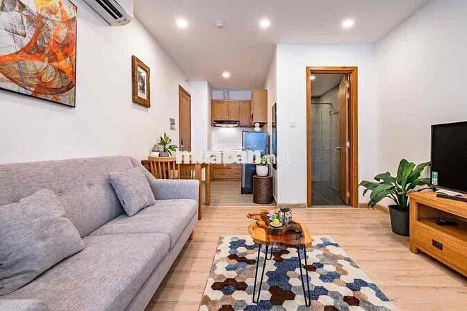 Căn Hộ Full Nội Thất Ban Công Lớn ngay Vạn Hạnh Mall