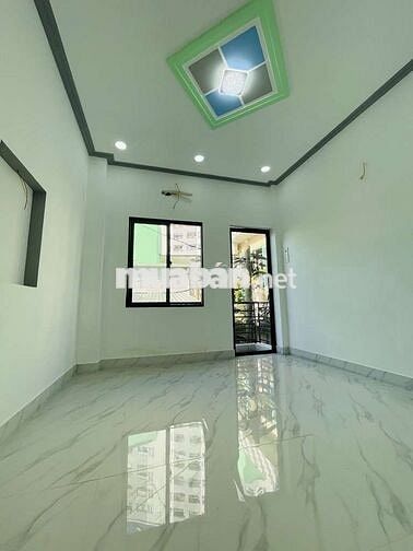 Nhà Hậu Giang, 33m², 4x7m, 3 Tầng, 3 PN, Gần Mặt tiền, Giá nhỉnh 3 tỷ