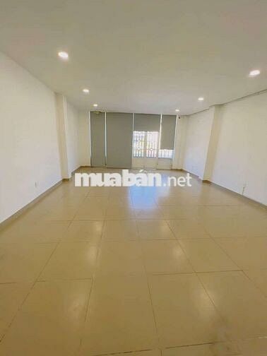 Cho thuê nhà mặt tiền 5 x 18m 3 lầu đường Nơ Trang Long p12 Bình Thạnh