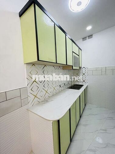 Nhà Hậu Giang, 33m², 4x7m, 3 Tầng, 3 PN, Gần Mặt tiền, Giá nhỉnh 3 tỷ