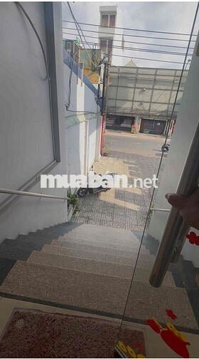 cho thuê tòa nhà mặt tiền đường Nguyễn Ảnh Thủ, quận 12