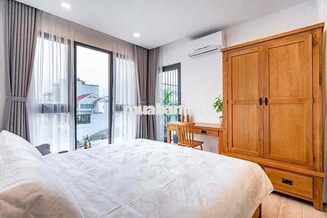 Căn Hộ Full Nội Thất Ban Công Lớn ngay Vạn Hạnh Mall