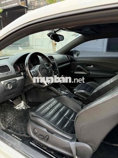Volkswagen Scirocco 2010 - 90000 km