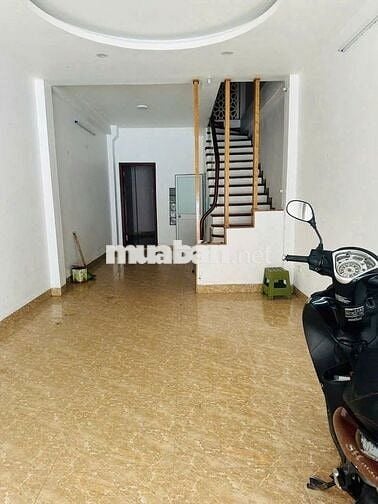Bán nhà mặt ngõ ô tô tránh tại Phú Diễn - cuối Hồ Tùng Mậu