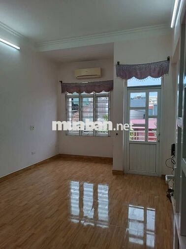 Chính chủ cần bán nhà 3 tầng ,60m mặt đường 19/5,Trần Phú,HĐ nhỉnh 12t