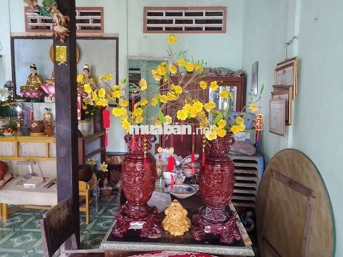 Chính chủ cần bán đất thổ cư có nhà cấp bốn