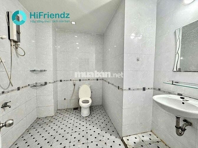 PHÒNG STUDIO CỬA SỔ TRỜI SIÊU RỘNG SIÊU THOÁNG MÁT