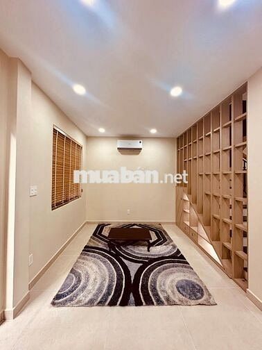 Cho thuê Nhà phố vườn 1 trệt 1 lầu 2pn 2vs thoáng mát, yên tĩnh