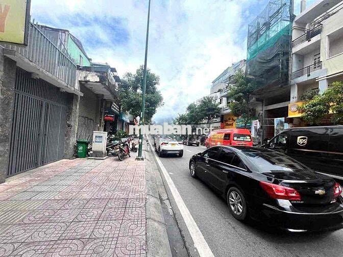 Nhà Mặt tiền Hồng Hà, Tân Bình (5x20m, 2 Lầu 6PN 6WC CHDV/CẢI TẠO)