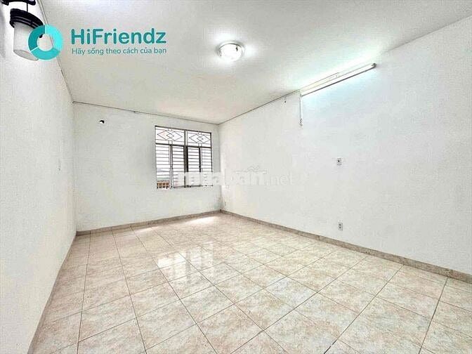 PHÒNG STUDIO CỬA SỔ TRỜI SIÊU RỘNG SIÊU THOÁNG MÁT