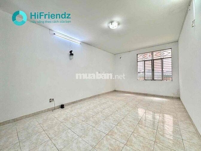 PHÒNG STUDIO CỬA SỔ TRỜI SIÊU RỘNG SIÊU THOÁNG MÁT