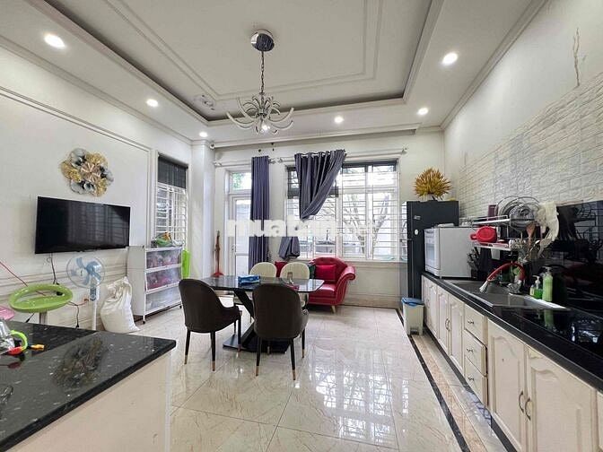 Cho Thuê Biệt Thự Sân Vườn Mặt Tiền Nguyễn Đức Thuận Hiệp Thành