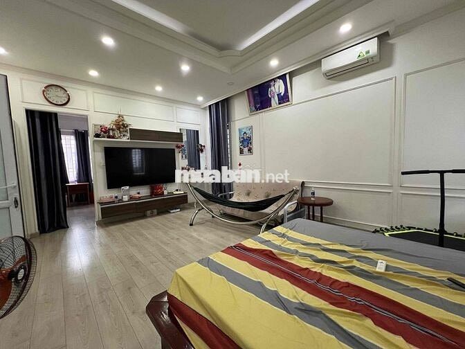 Cho Thuê Biệt Thự Sân Vườn Mặt Tiền Nguyễn Đức Thuận Hiệp Thành