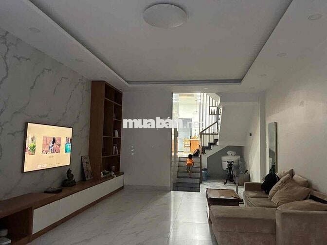 nhà đường 32 khu Ao Sen-Tên Lửa gần Aeon thang máy đẹp