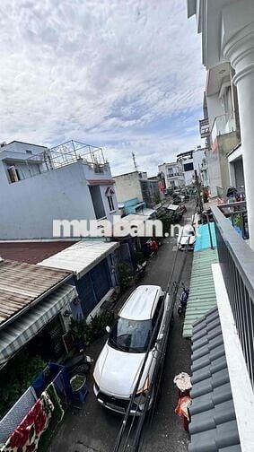 Nhà Hẻm ôtô, 60m2, 4 tầng , 5pn,5 Wc, sân thựợngj trứơc sauhồng riêng