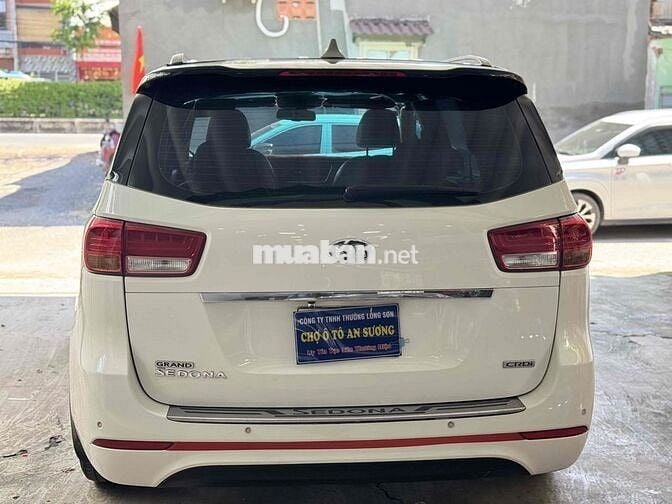 Kia Sedona 2016 2.2L DAT - 160000 km