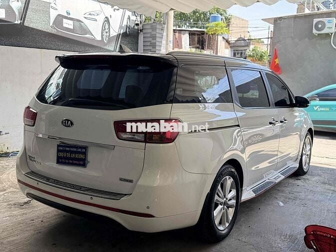 Kia Sedona 2016 2.2L DAT - 160000 km