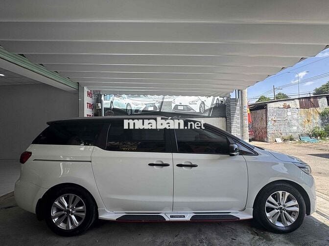Kia Sedona 2016 2.2L DAT - 160000 km