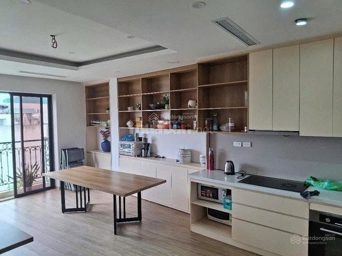 Cho thuê căn nhà 6 tầng phù hợp làm văn phòng cho thuê