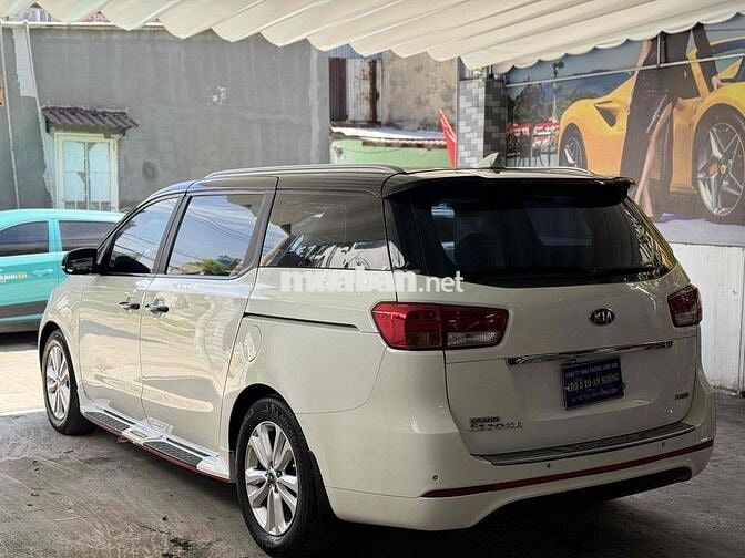 Kia Sedona 2016 2.2L DAT - 160000 km