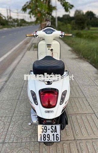 BÁN XE Vespa Sprint 2019 Kiểng bản Carbon