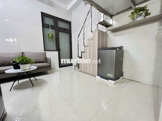 Duplex! Full option - Thang Máy - Hầm Xe - Bảo Vệ - Thành Thái Quận 10