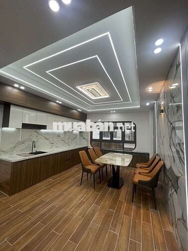 Nhà Siêu Phẩm , Hẻm Xe Hơi ngủ trong nhà , Giá tốt , liên khu 4-5 BT