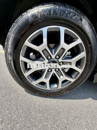 Ford Everest 2022 Titanium 2.0L AT 4x2 - 50000 km