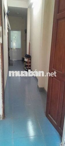Phòng trọ sát trường đại học văn lang 2,5tr/ tháng