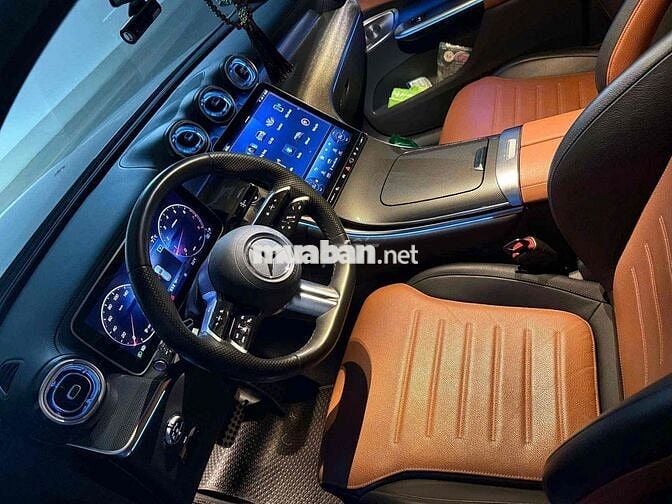 Mercedes Benz GLC 300 2023
