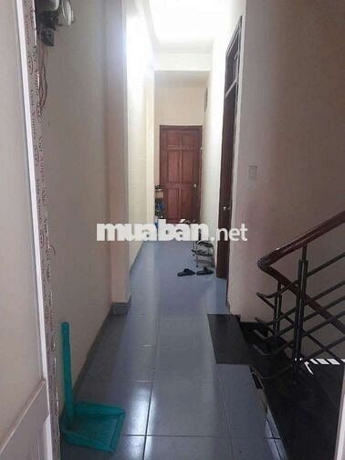 Phòng trọ sát trường đại học văn lang 2,5tr/ tháng