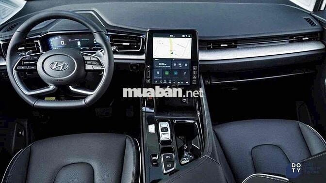 Hyundai Custin 2025 Cao Cấp 2.0T - Giảm giá lớn
