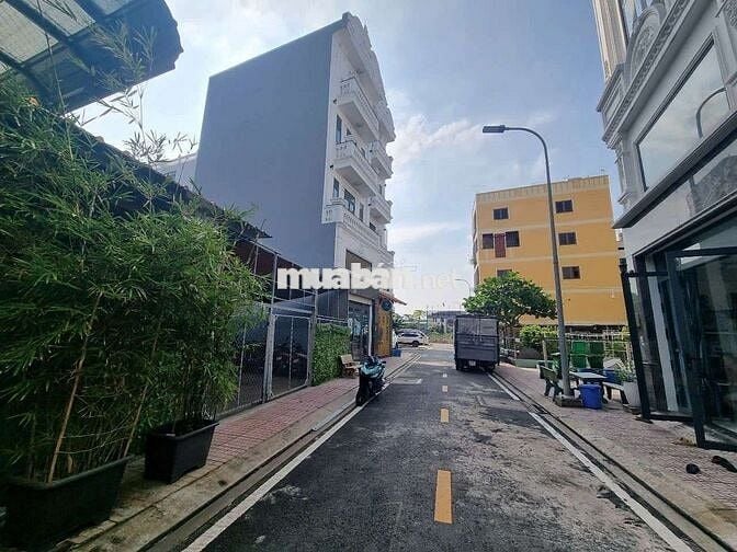 Bán Đất 5x11 , hẻm 2 xe tải Lê Trọng Tấn