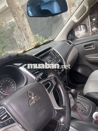Mitsubishi Triton 2017 4x2 AT - 300000 km