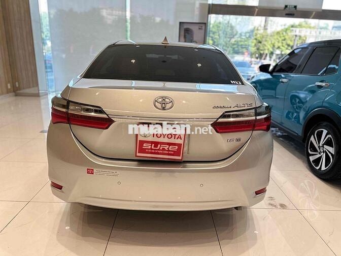 Toyota Corolla Altis 2019 1.8G xe đẹp BH 1 năm