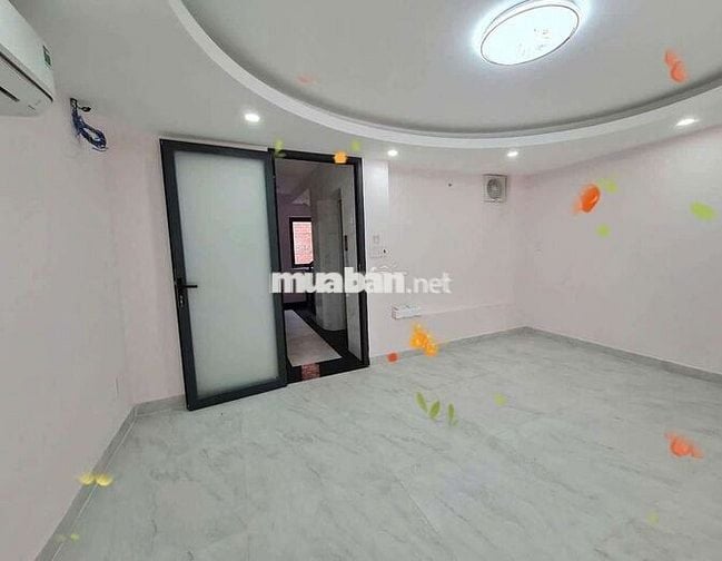 CHO THUÊ NHÀ 5X22(TRỆT+LỬNG+2LẦU+SÂN THƯỢNG)FULL MÁY LẠNH,THANG MÁY