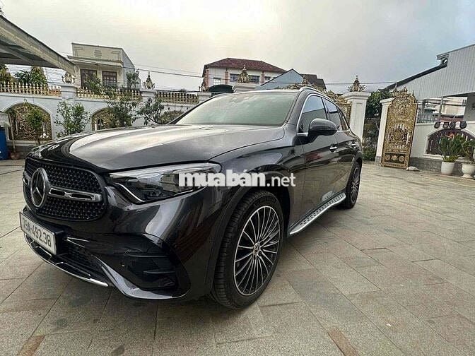 Mercedes Benz GLC 300 2023