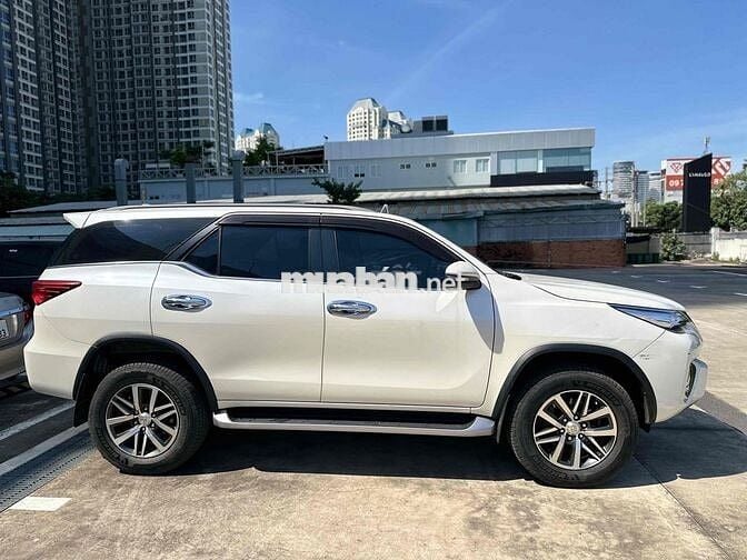 Toyota Fortuner 2019 2.8V 4x4 AT - 7c tự động