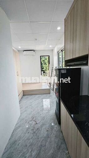 Khai trương CCMN 28-35m2 Full đồ. Ban công thoáng tại Đường Láng