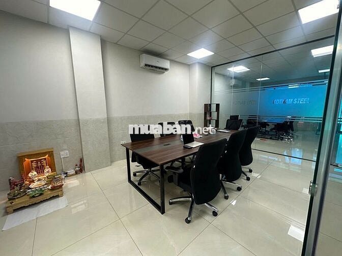 Tầng trệt 7x20m sẵn 3 phòng ở Vạn Phúc, có máy lạnh hầm xe. Giá 18 tr