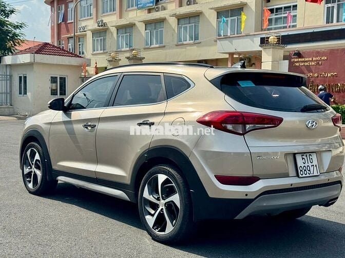 Huyndai Tucson đời xe: 2019 Số tự động 1.6 Turbo