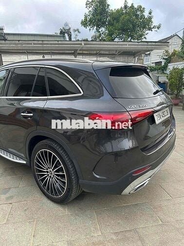 Mercedes Benz GLC 300 2023