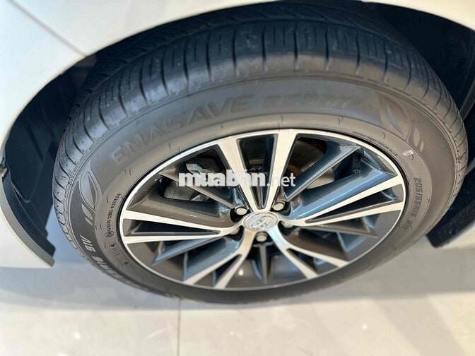 Toyota Corolla Altis 2019 1.8G xe đẹp BH 1 năm