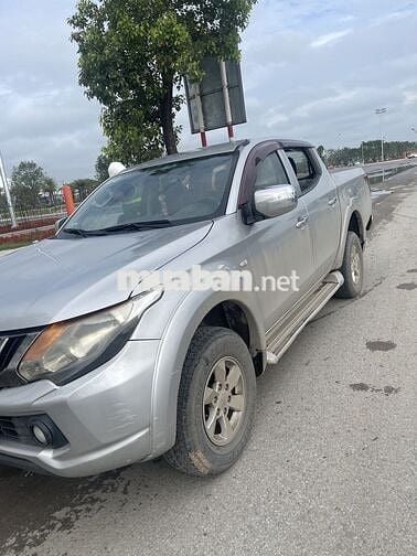 Mitsubishi Triton 2017 4x2 AT - 300000 km