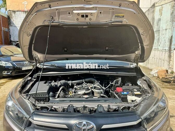 Toyota Innova 2.0G đời xe: 2018 Số tự động 8 chỗ