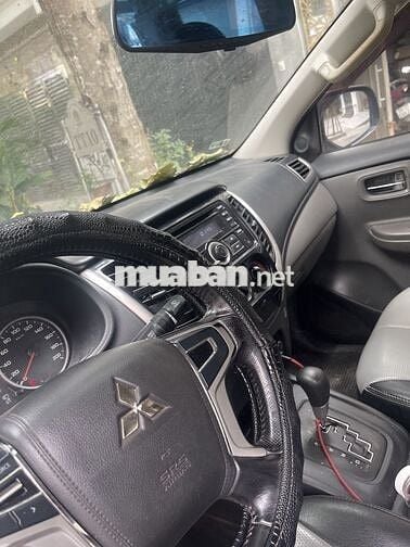 Mitsubishi Triton 2017 4x2 AT - 300000 km