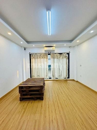 PHÂN LÔ, GARA Ô TÔ, GẦN PHỐ, HIẾM DỄ CHỐT, TRUNG TÂM QUẬN HAI BÀ TRƯNG