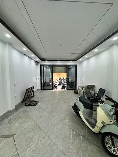 PHÂN LÔ, GARA Ô TÔ, GẦN PHỐ, HIẾM DỄ CHỐT, TRUNG TÂM QUẬN HAI BÀ TRƯNG