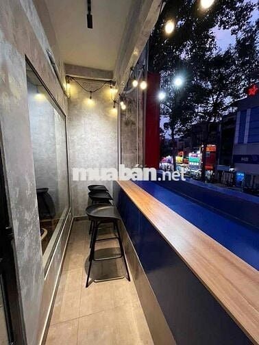 Cho thuê nhà MT Nguyễn Tri Phương Q10, 4x16m, Trệt 3 lầu Sân thượng